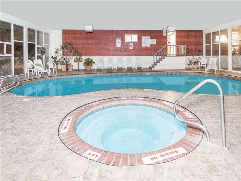 Days Inn By Wyndham Evanston Wy Экстерьер фото